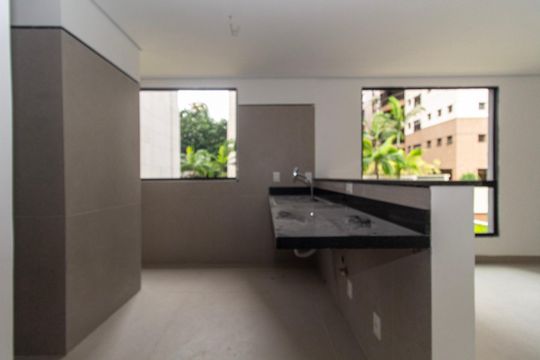 Apartamento à venda com 2 quartos, 68m² em Lourdes, Belo Horizonte
