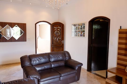 sala de casa para alugar com 3 quartos, 150m² em Três Montanhas, Osasco