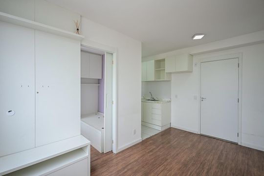 Sala de apartamento à venda com 2 quartos, 36m² em Morumbi, São Paulo