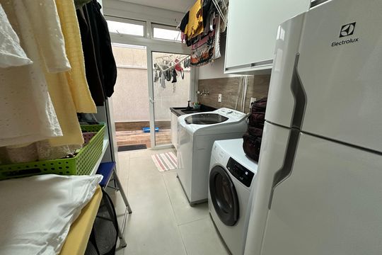 Área de Serviço de casa de condomínio para alugar com 4 quartos, 472m² em Cidade Tamboré, Santana de Parnaíba