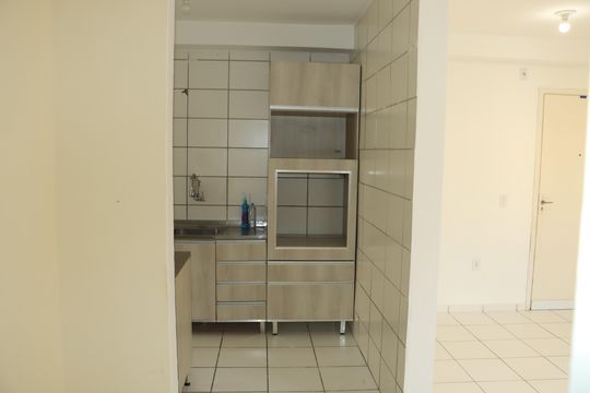 Apartamento para alugar com 2 quartos, 50m² em Jardim Arco-iris, Cotia