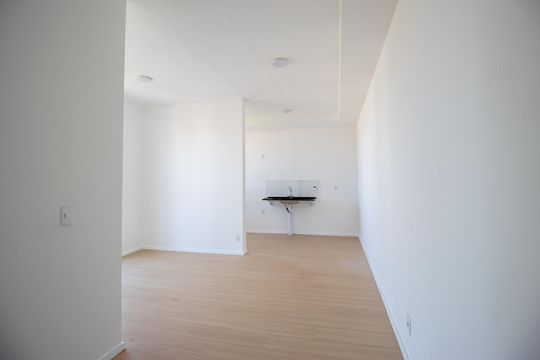 Sala de apartamento à venda com 2 quartos, 55m² em Irajá, Rio de Janeiro
