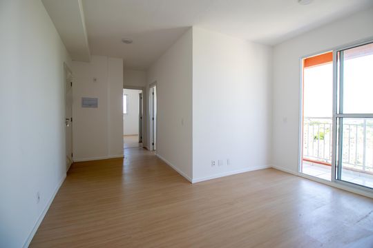 Sala de apartamento à venda com 2 quartos, 55m² em Irajá, Rio de Janeiro