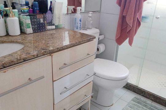 Banheiro de apartamento à venda com 2 quartos, 74m² em Recreio dos Bandeirantes, Rio de Janeiro