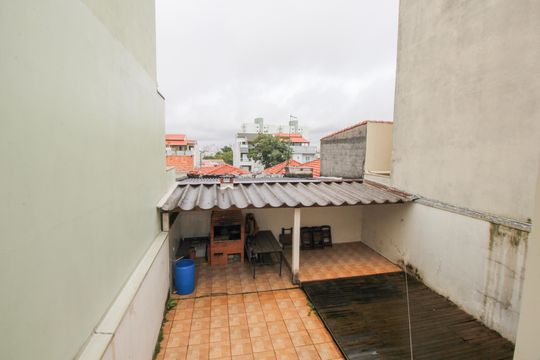 Vista do Quarto 1 de casa para alugar com 4 quartos, 242m² em Vila Alto de Santo Andre, Santo André