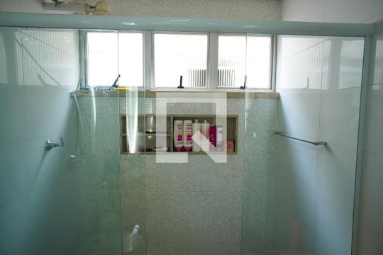 Apartamento à venda com 4 quartos, 140m² em Coração Eucarístico, Belo Horizonte