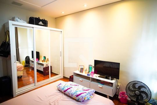 Apartamento à venda com 4 quartos, 140m² em Coração Eucarístico, Belo Horizonte
