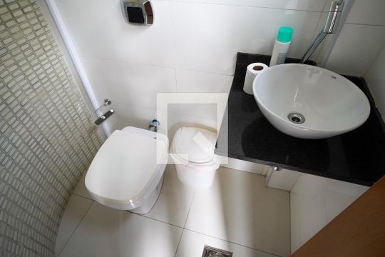 Apartamento à venda com 4 quartos, 140m² em Coração Eucarístico, Belo Horizonte