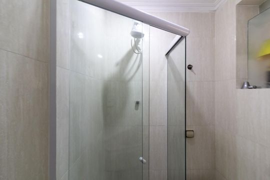 Banheiro Suíte 2 Edícula de casa para alugar com 8 quartos, 520m² em Jardim Los Angeles, São Paulo