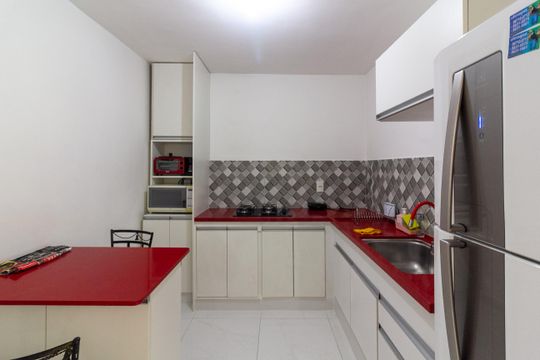 Cozinha Edícula de casa para alugar com 8 quartos, 520m² em Jardim Los Angeles, São Paulo