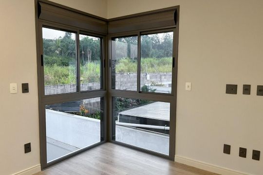 Casa à venda com 3 quartos, 238m² em Recanto Quarto Centenario, Jundiaí