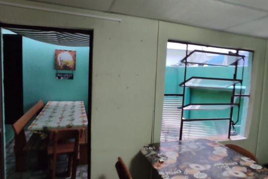 Cozinha de apartamento à venda com 2 quartos, 90m² em Jardim São Pedro, Porto Alegre