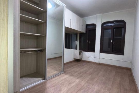 Quarto de apartamento à venda com 2 quartos, 90m² em Jardim São Pedro, Porto Alegre