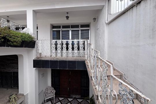 Área externa de casa à venda com 3 quartos, 248m² em Vila Santana, São Paulo