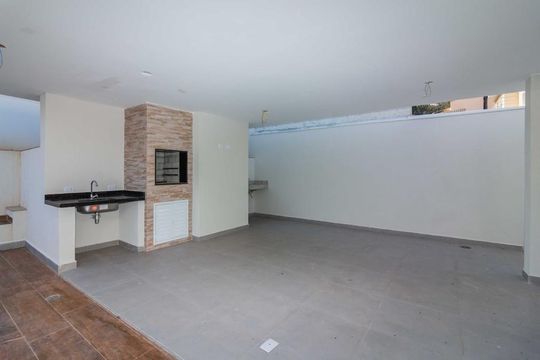 Casa à venda com 3 quartos, 227m² em Parque Sinai, Santana de Parnaíba