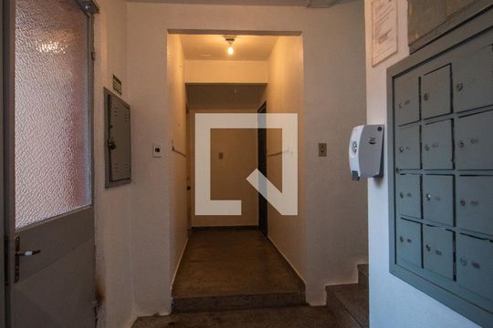 Área comum de apartamento à venda com 2 quartos, 49m² em Cristal, Porto Alegre