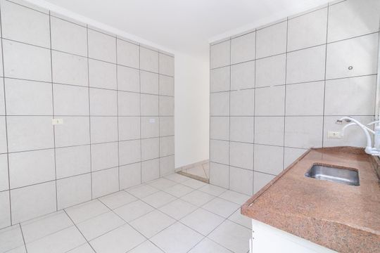 Cozinha de casa para alugar com 3 quartos, 100m² em Jardim Santa Maria, São Paulo