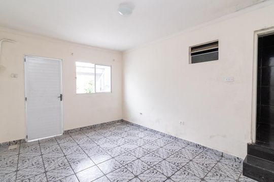 Salão de casa para alugar com 3 quartos, 100m² em Jardim Santa Maria, São Paulo