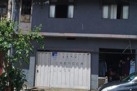 Fachada de casa para alugar com 2 quartos, 100m² em Primeiro de Maio, Belo Horizonte