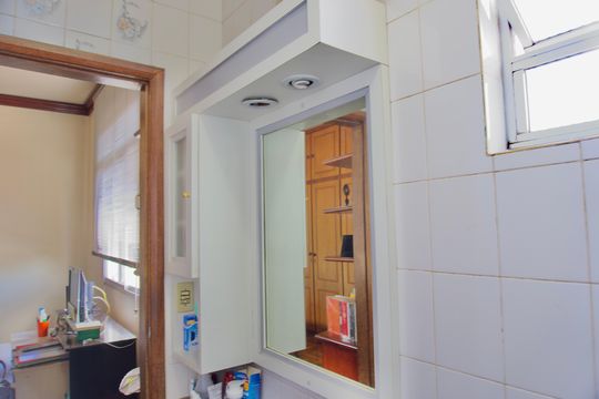Suíte - Banheiro de apartamento à venda com 3 quartos, 64m² em Alto Caiçaras, Belo Horizonte
