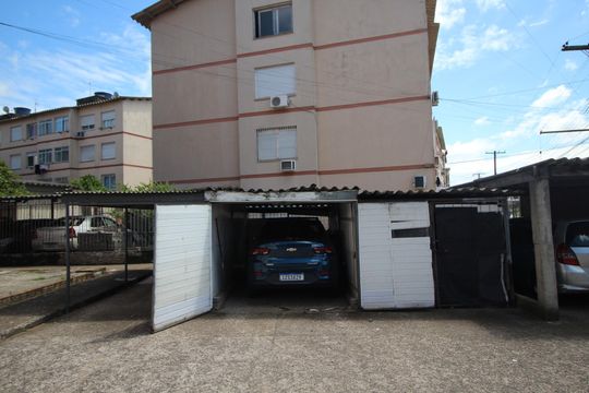 Garagem de apartamento à venda com 2 quartos, 58m² em Rubem Berta, Porto Alegre