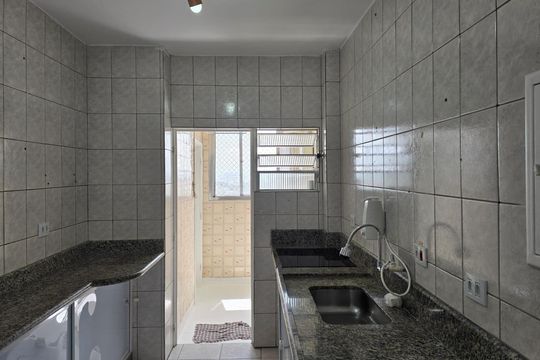 Cozinha  de apartamento à venda com 2 quartos, 56m² em Macedo, Guarulhos
