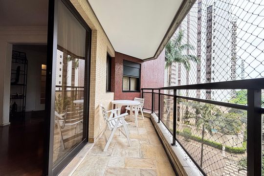 Varanda de apartamento para alugar com 3 quartos, 126m² em Indianópolis, São Paulo