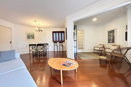 Sala de apartamento para alugar com 3 quartos, 126m² em Indianópolis, São Paulo