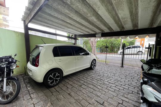 Garagem de casa à venda com 5 quartos, 147m² em Butantã, São Paulo