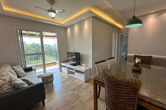 Apartamento à venda com 2 quartos, 60m² em Jardim Tupanci, Barueri
