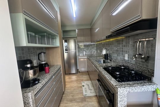 Apartamento à venda com 2 quartos, 60m² em Jardim Tupanci, Barueri