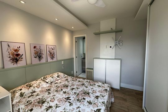 Apartamento à venda com 2 quartos, 60m² em Jardim Tupanci, Barueri