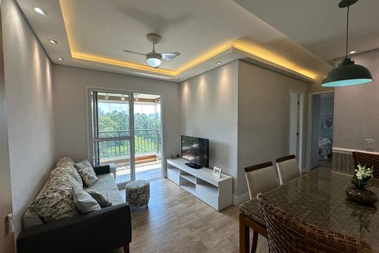 Apartamento à venda com 2 quartos, 60m² em Jardim Tupanci, Barueri