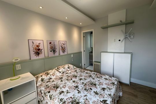 Apartamento à venda com 2 quartos, 60m² em Jardim Tupanci, Barueri