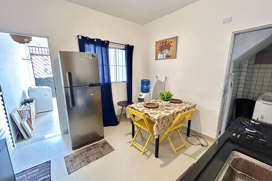 Cozinha de casa para alugar com 1 quarto, 60m² em Jardim Santa Mena, Guarulhos