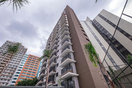 Fachada de apartamento para alugar com 1 quarto, 42m² em Pinheiros, São Paulo