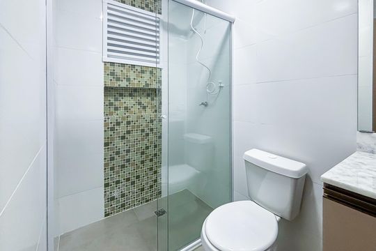 Banheiro social de apartamento para alugar com 1 quarto, 24m² em Vila Monte Alegre, São Paulo