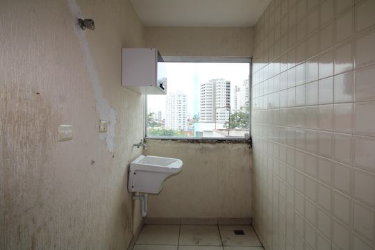 Área de Serviço de casa à venda com 4 quartos, 163m² em Jardim Picolo, São Paulo