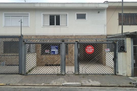 Fachada de casa à venda com 4 quartos, 163m² em Jardim Picolo, São Paulo