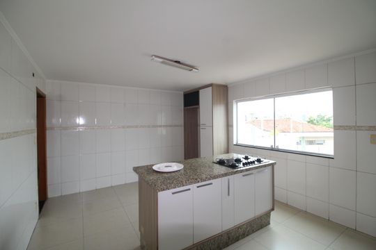 Cozinha de casa à venda com 4 quartos, 163m² em Jardim Picolo, São Paulo