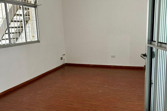 Sala de casa à venda com 4 quartos, 209m² em Conjunto Habitacional Padre Jose de Anchieta, São Paulo