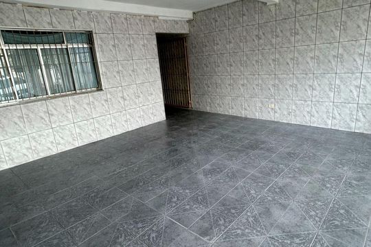 Área externa de casa à venda com 4 quartos, 209m² em Conjunto Habitacional Padre Jose de Anchieta, São Paulo