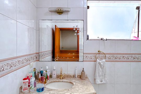 Banheiro de casa à venda com 3 quartos, 147m² em Parque São Jorge, São Paulo