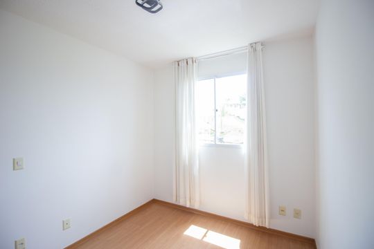 Quarto 1 de apartamento à venda com 2 quartos, 45m² em Chacaras Reunidas Santa Terezinha, Contagem