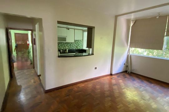 Sala de apartamento à venda com 2 quartos, 70m² em Menino Deus, Porto Alegre