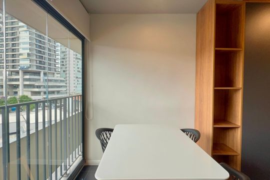 Varanda de kitnet/studio para alugar com 1 quarto, 28m² em Sumaré, São Paulo