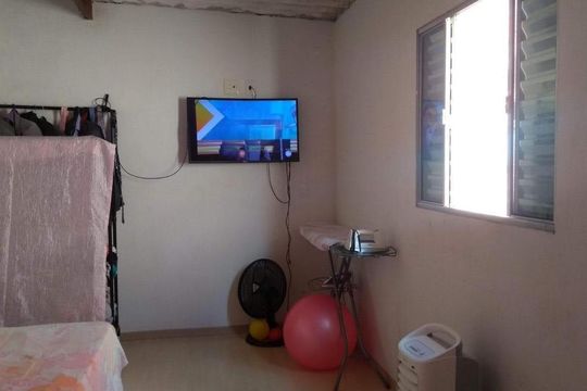 Quarto de casa para alugar com 1 quarto, 112m² em Vila Marilena, São Paulo