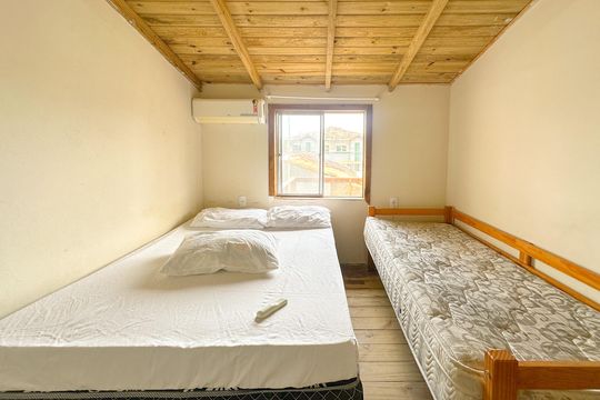 Quarto 1 de casa para alugar com 2 quartos, 75m² em Ingleses, Florianópolis