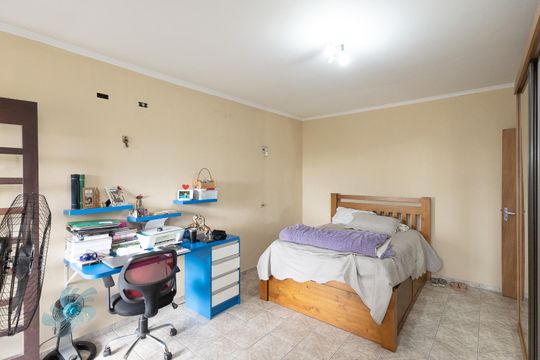 Suíte 2 de casa à venda com 2 quartos, 160m² em Chácara São João, São Paulo