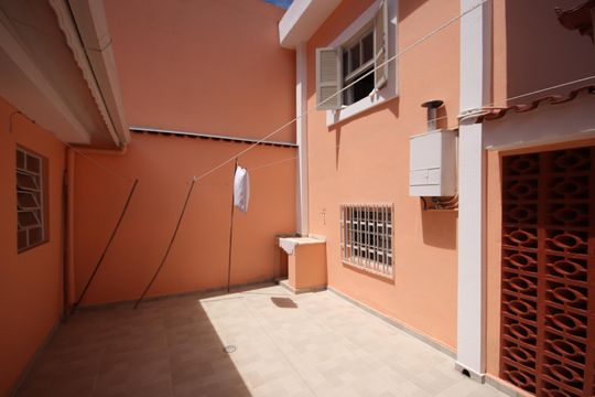 Quintal de casa à venda com 2 quartos, 102m² em Vila Mazzei, São Paulo